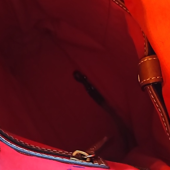 Vintage Dooney & Bourke CLAREMONT Cross Body Pebbled Leather Purse - Picture 9 of 9